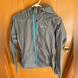 Patagonia Gray Jacket with Blue Accents